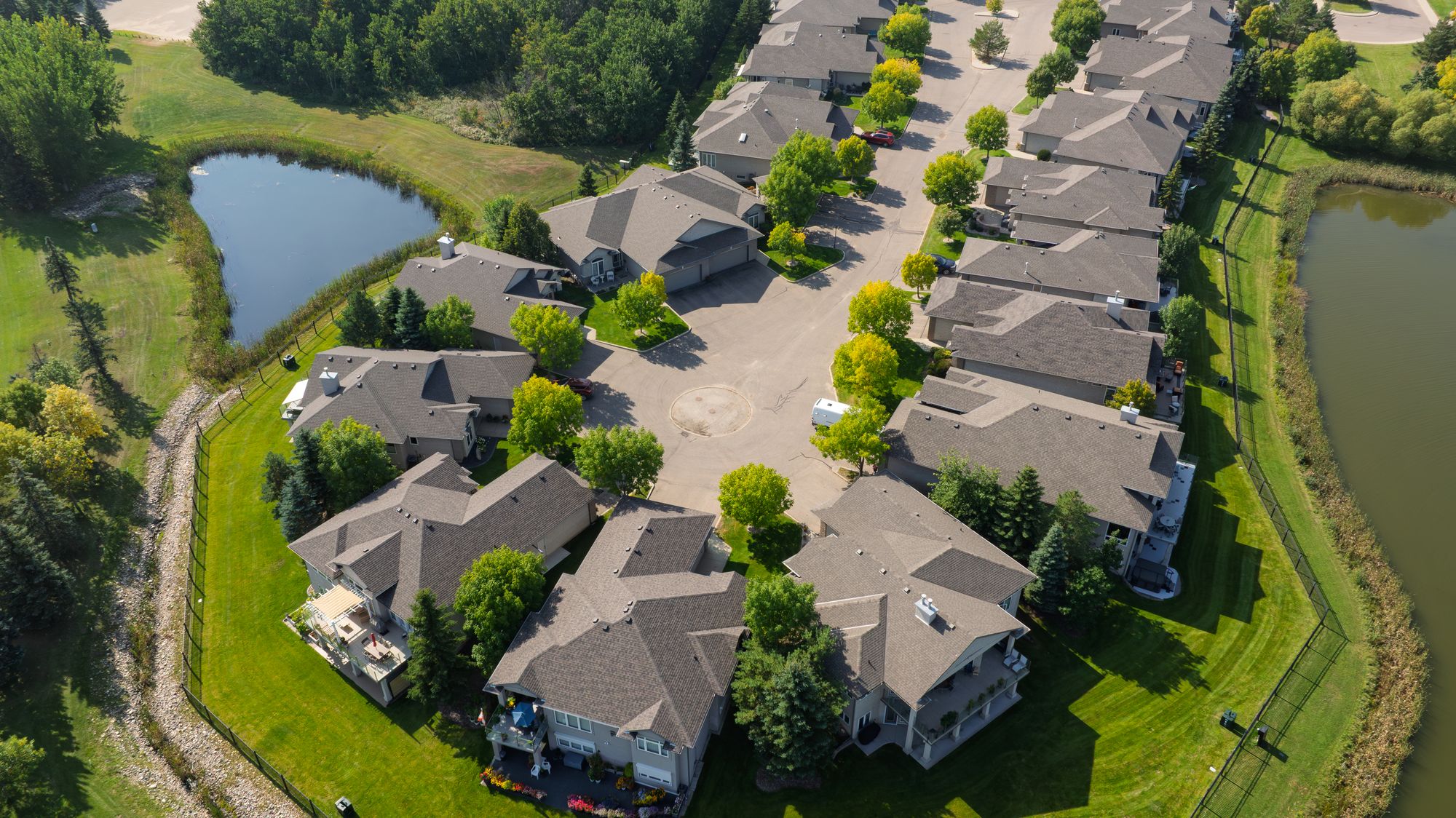 Aerial view of Wentworth at The Willows